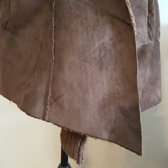 NEW Suede Faux Fur Open Vest Marc New York (L) - Picture 4 of 9